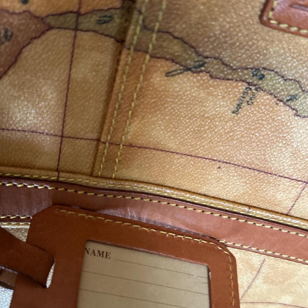 💎VINTAGE 💎Alviero Martini 1A Classe Geo Print World Map tote bag w/ luggage tag - Picture 3 of 14